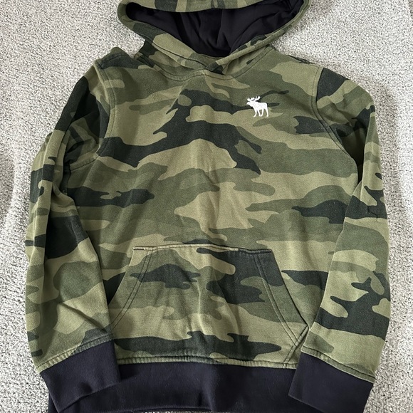 abercrombie kids Other - Abercrombie Sweatshirt, size 9/10